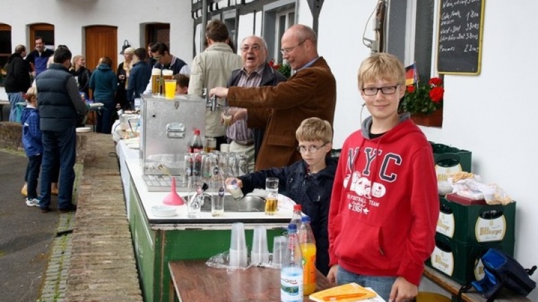 Partystimmung, Prominenz und Politik mit Wohlgefühl