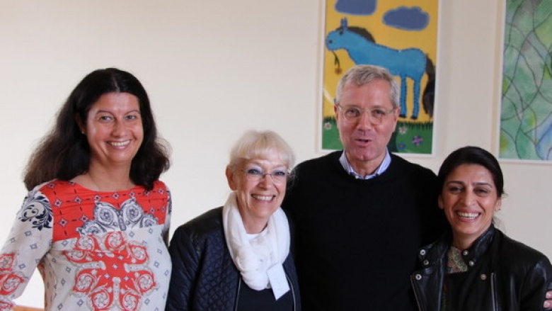 Politik mit Genuss Norbert Röttgen beim Bürgergespräch in der Berkumer Marktscheune Politik mit Genuss Norbert Röttgen beim Bürgergespräch in der Berkumer Marktscheune