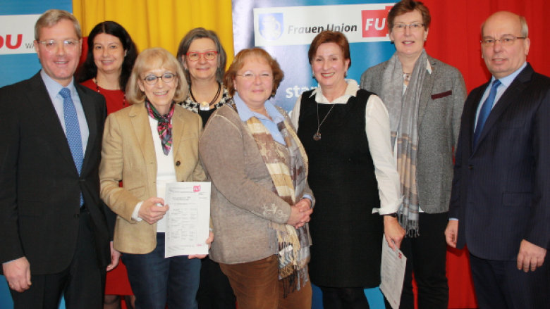 Sympathisch, weiblich, politisch - Frauen Union Wachtberg stellt ihr Jahresprogramm 2017 vor Sympathisch, weiblich, politisch - Frauen Union Wachtberg stellt ihr Jahresprogramm 2017 vor