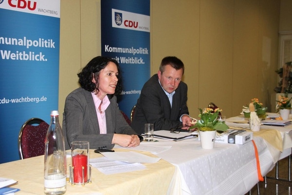 Mitgliederversammlung und Diskussion mit Lisa Winkelmeier-Becker MdB (Oktober 2011)