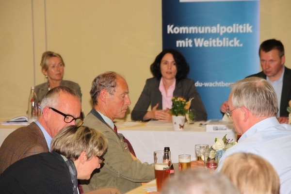 Mitgliederversammlung und Diskussion mit Lisa Winkelmeier-Becker MdB (Oktober 2011)