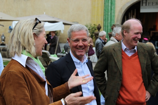 Norbert Röttgen zu Besuch auf der Landpartie auf Burg Adendorf (Mai 2013)
