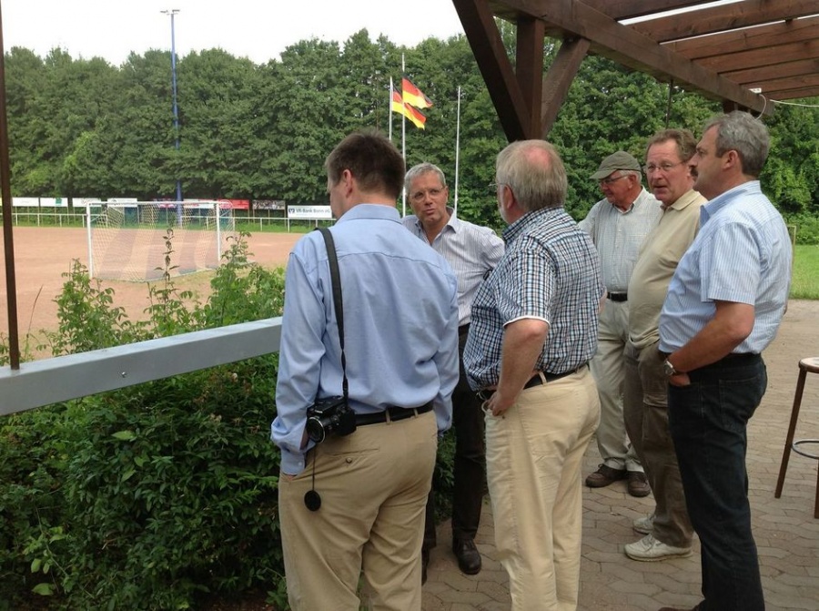 Sommerspaziergang mit Norbert Röttgen durch Wachtberg (Juli 2013)