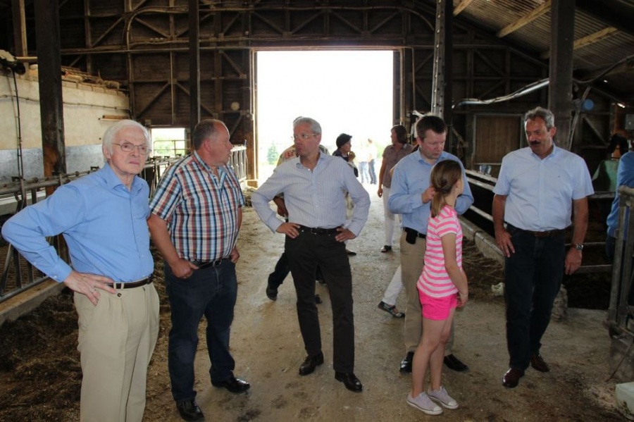 Sommerspaziergang mit Norbert Röttgen durch Wachtberg (Juli 2013)