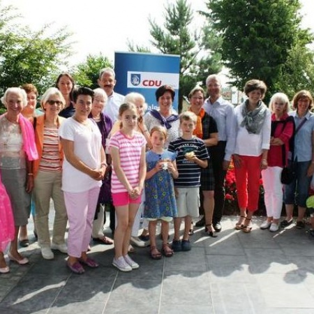 Sommerspaziergang mit Norbert Röttgen durch Wachtberg (Juli 2013)