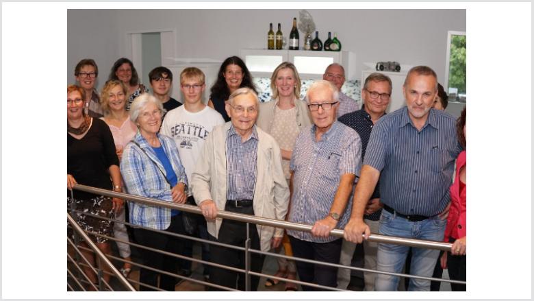 "Reisswolf" goes digital: Frauen Union Wachtberg ludt zur Besichtigung der "documentus GmbH"