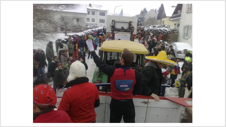 Achtung roter Abgrund - Junge Union im Karneval dabei!