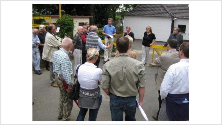 Interessanter Dorfrundgang in Pech mit dem Bürgermeister