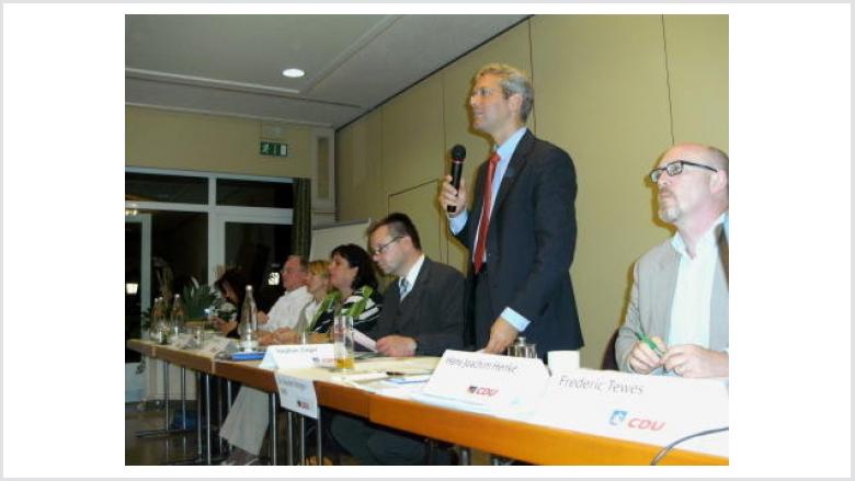 Theo Hüffel mit deutlicher Mehrheit zum CDU-Bürgermeisterkandidaten für 2009 gewählt