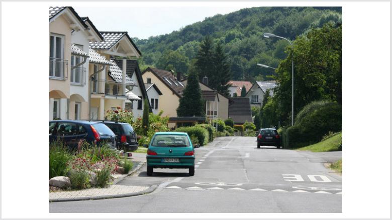 Austrasse in Niederbachem - Lösung mit den Bürgern entwickeln