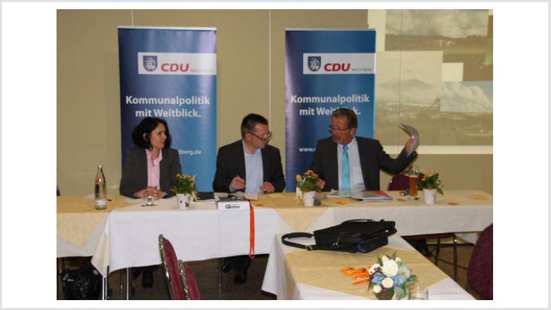 CDU-Kreisvorsitzende Winkelmeier-Becker stand Wachtbergern Rede und Antwort