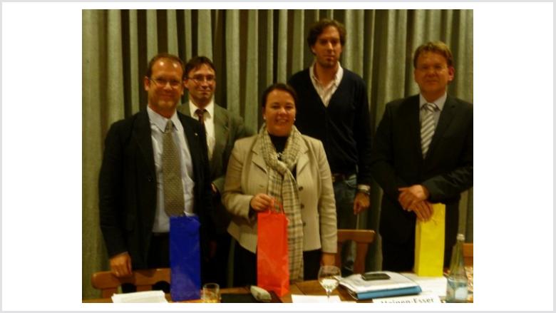 Bürger diskutieren in Bornheim zur Zukunft der regionalen und überregionalen Energiepolitik