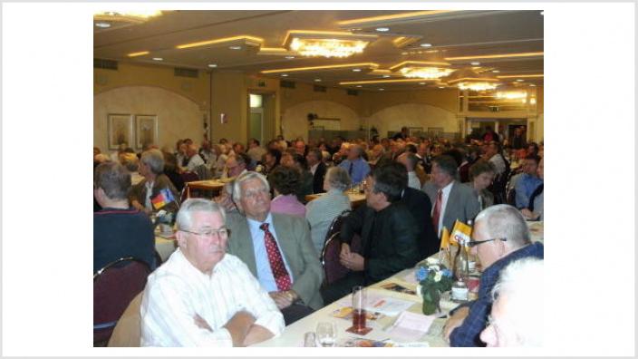 Theo Hüffel mit deutlicher Mehrheit zum CDU-Bürgermeisterkandidaten für 2009 gewählt