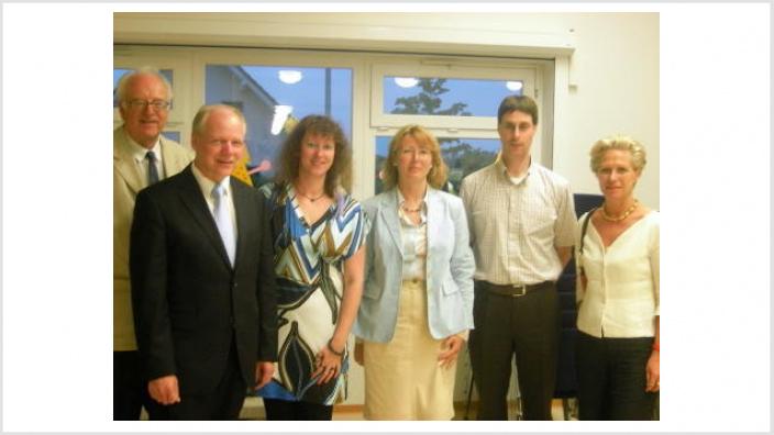 Landtagsabgeordnete Andrea Milz im Familienzentrum Villip